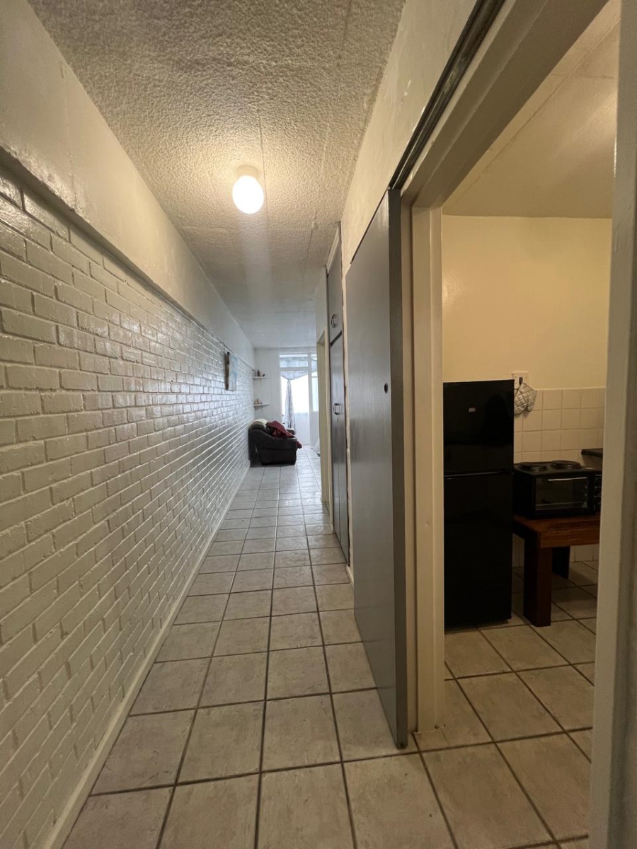 To Let 1 Bedroom Property for Rent in Humewood Eastern Cape